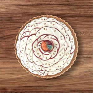 Vintage ceramic apple pie holder, covered dish, pie keeper.